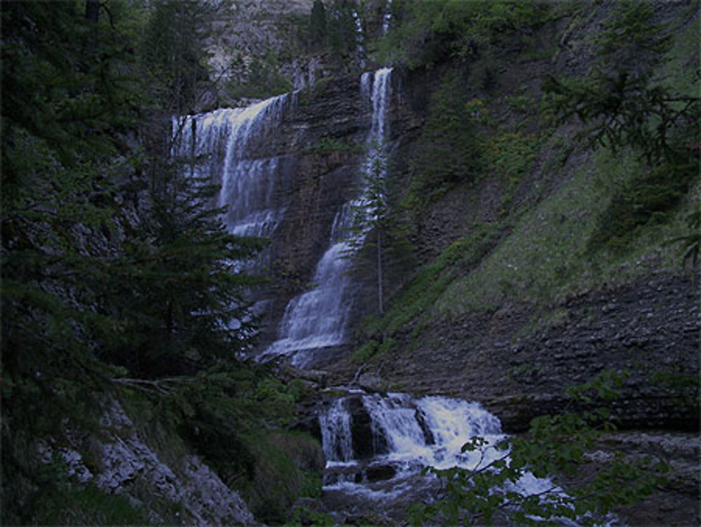 Cascade de saint mème