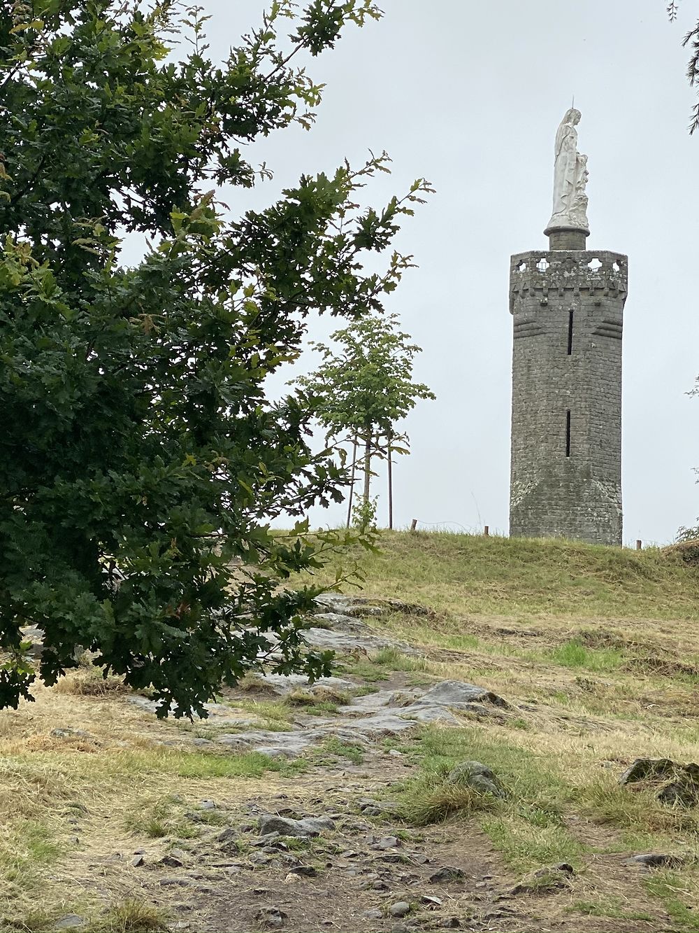 À l’ascension du Mont-Dol !