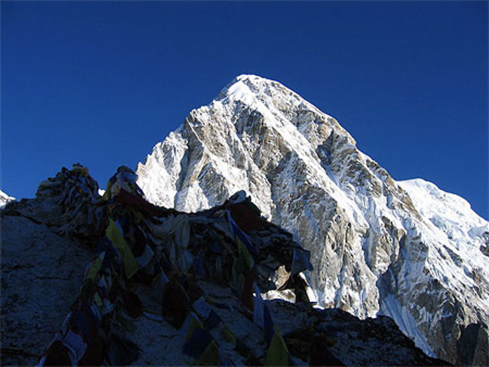 Le PumoRi depuis le sommet du Kala Pattar