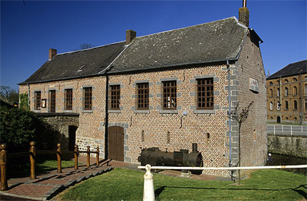 Moulin à eau, musée des Bois jolis, Felleries