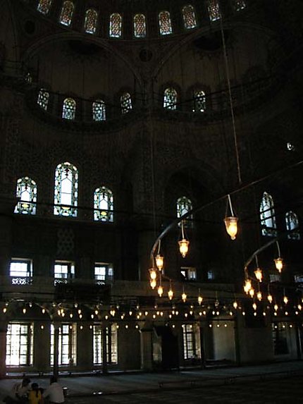 Dans le ventre de la mosquée bleue