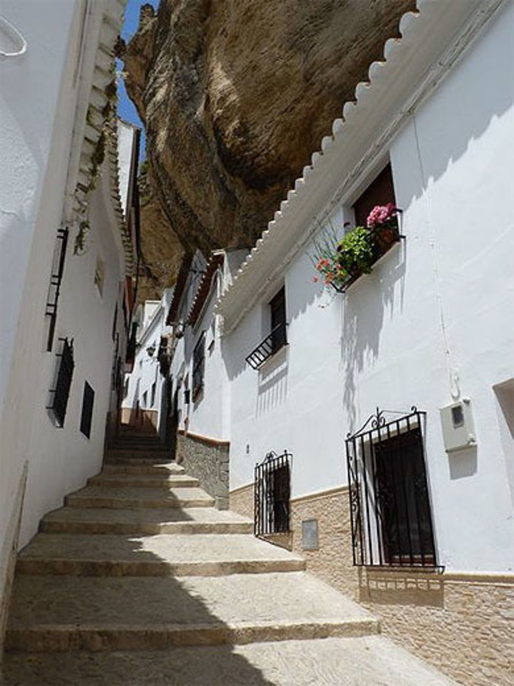 Rue de Setenil, village troglodyte