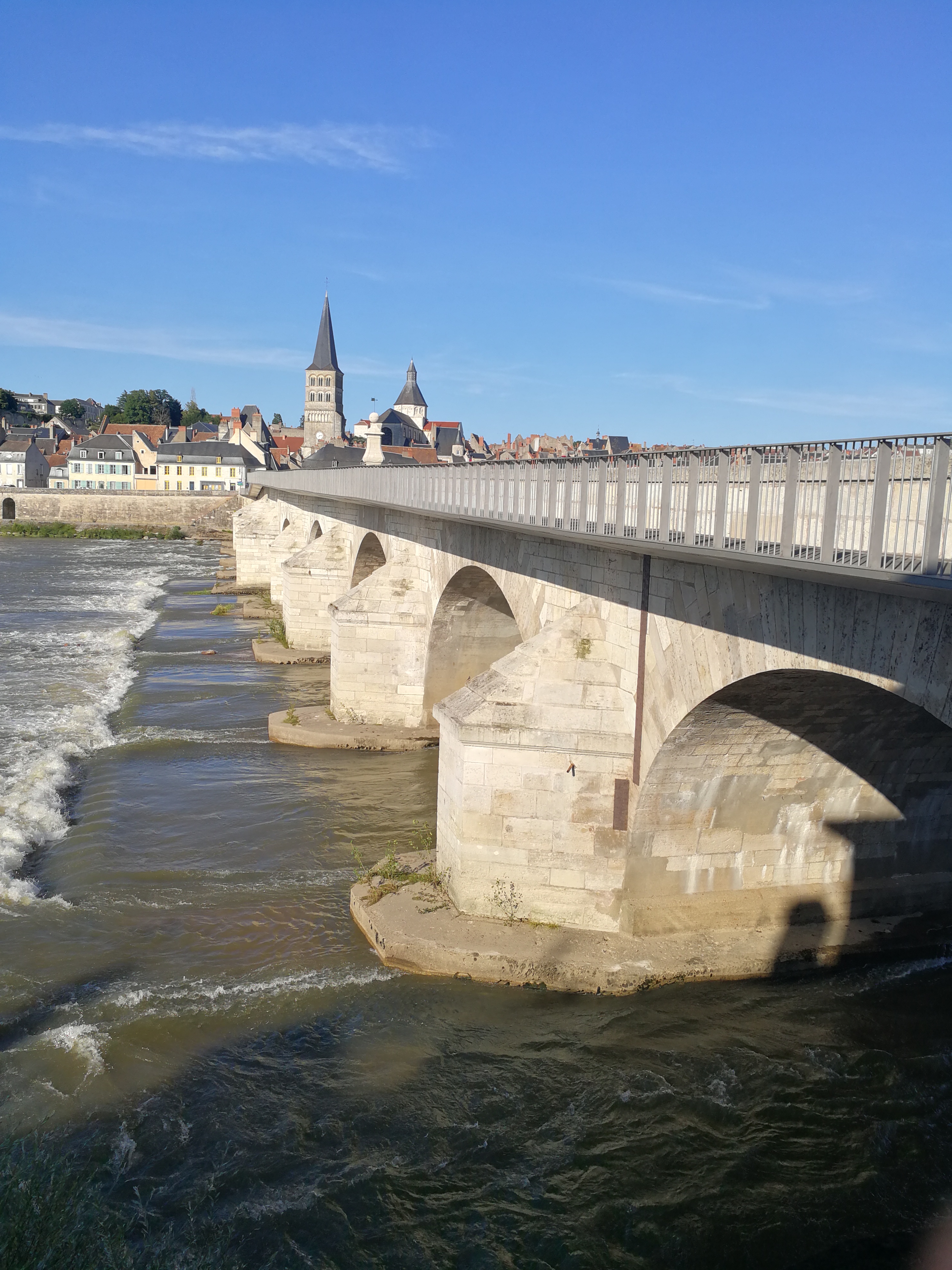 La charité sur Loire et son pont La charité sur Loire et son pont