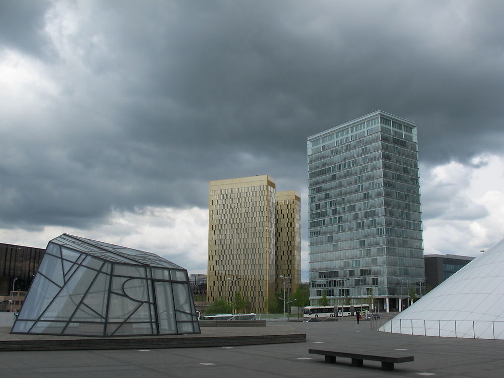 Porte de l'Europe et palais de justice européenne