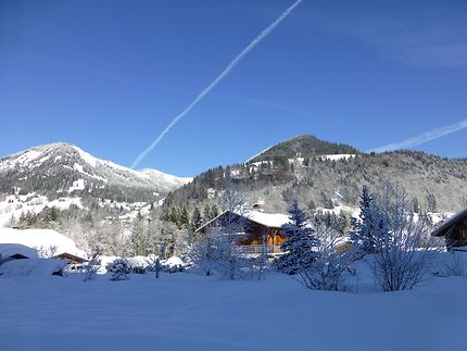 Traces blanches même dans le ciel, Haute-Savoie