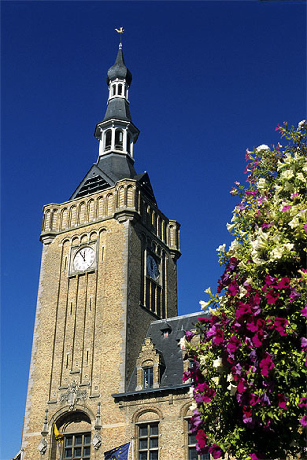 Beffroi, hôtel de ville, Bailleul