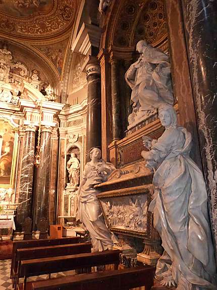 Statues de la Basilique Santa Maria sopra Minerva