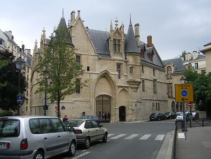 L’hôtel des archevêques de Sens à Paris