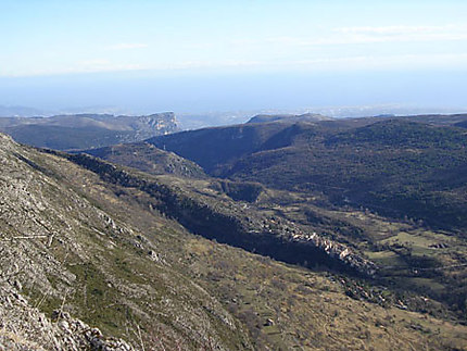 Du sommet on voit la côte