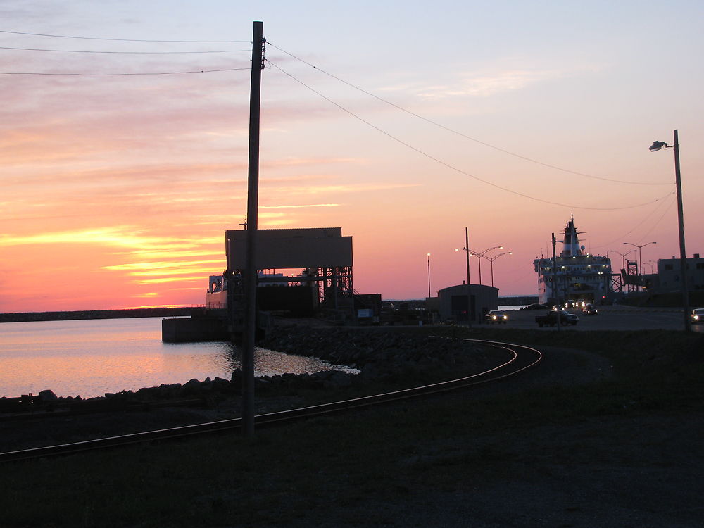 Coucher du Soleil au Port de Matane