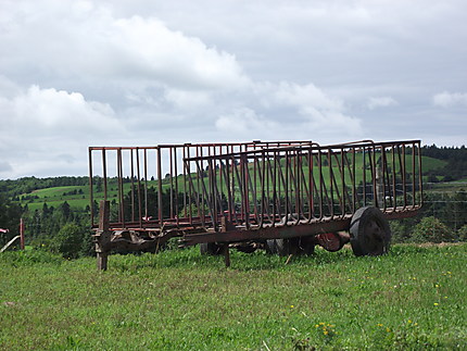 Ancienne charrette à foin en Gaspésie