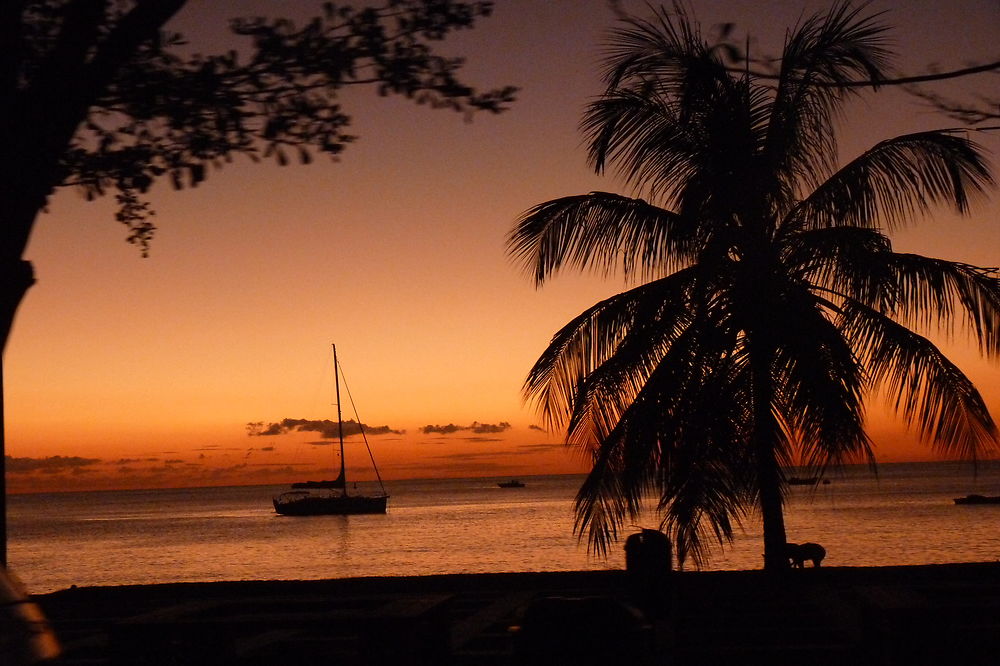 Coucher du soleil au dessus de Fort de France