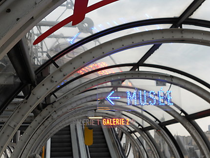 Dans les tubes du Centre Pompidou