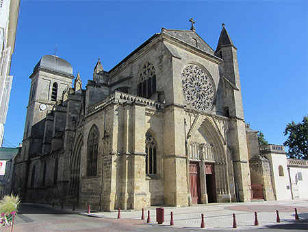 Eglise st J m Vianey à Marmande Eglise st J m Vianey à Marmande
