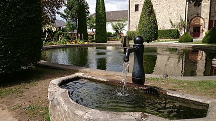 Fontaine parc du chateau