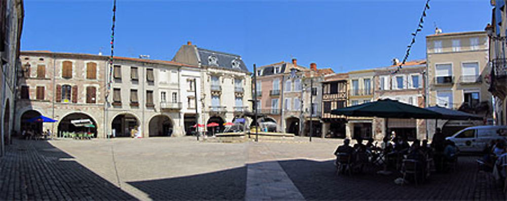 La Place Lafayette à Villeneuve sur Lot