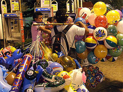 Marchand de ballons à Mérida