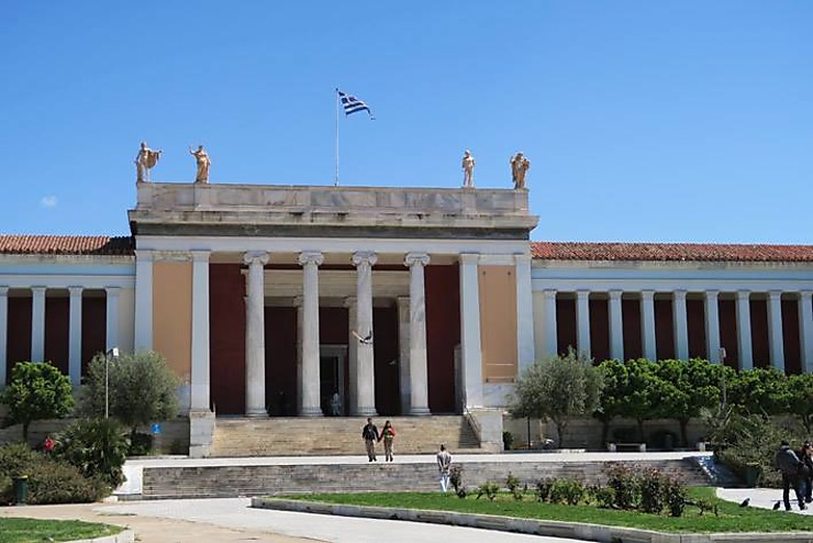 Athènes - Musée archéologique national : le jardin rénové ouvert à la visite