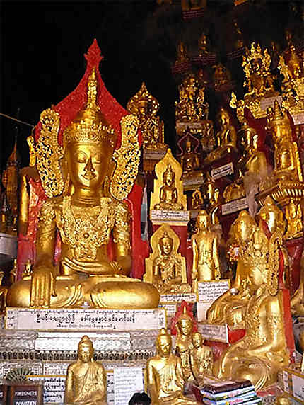 La grotte aux 8000 bouddhas