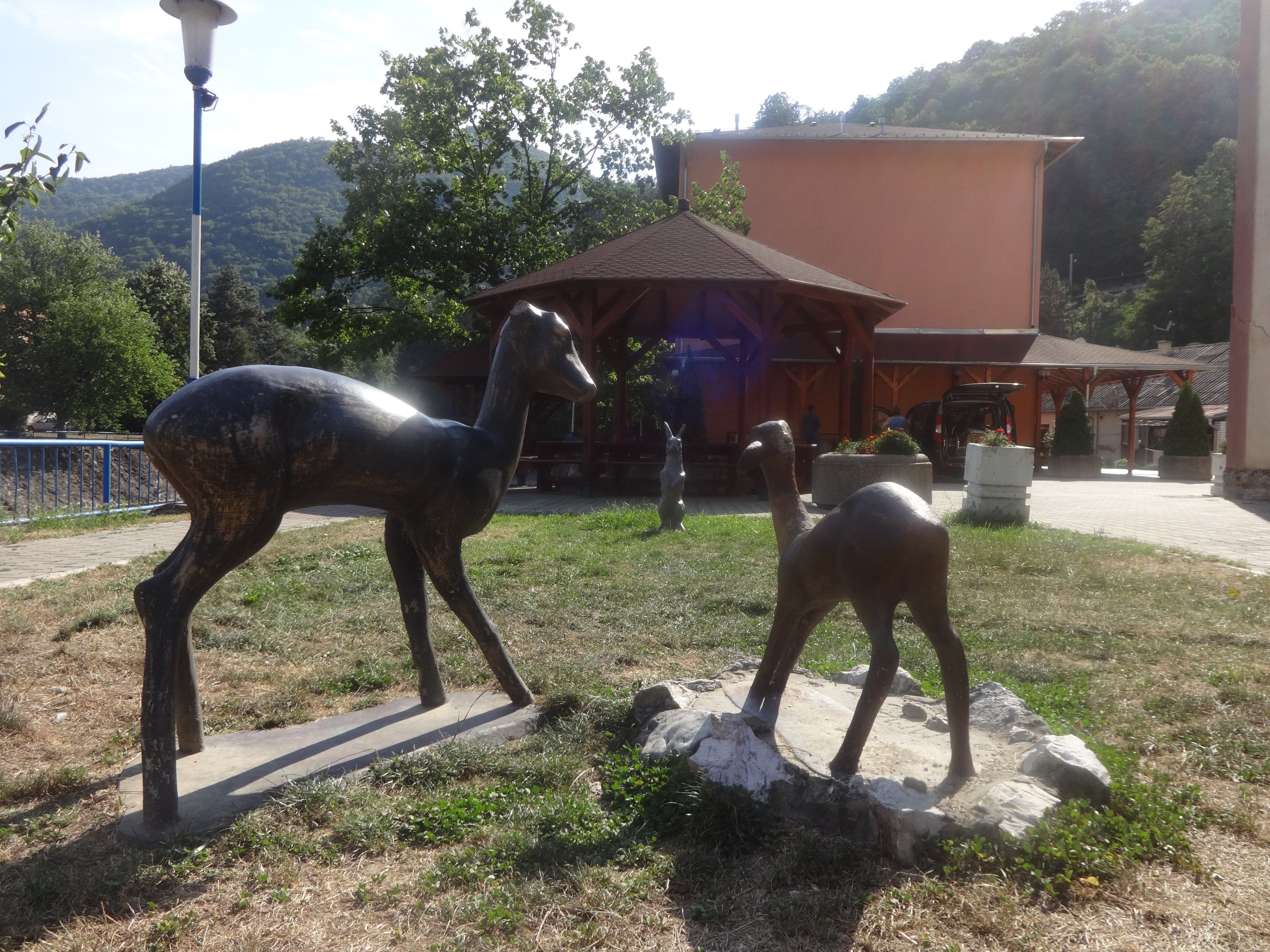 Statues animales