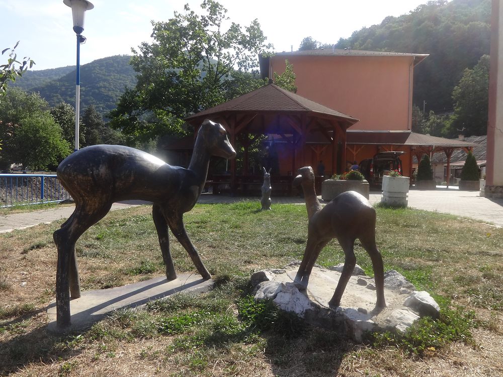 Statues animales