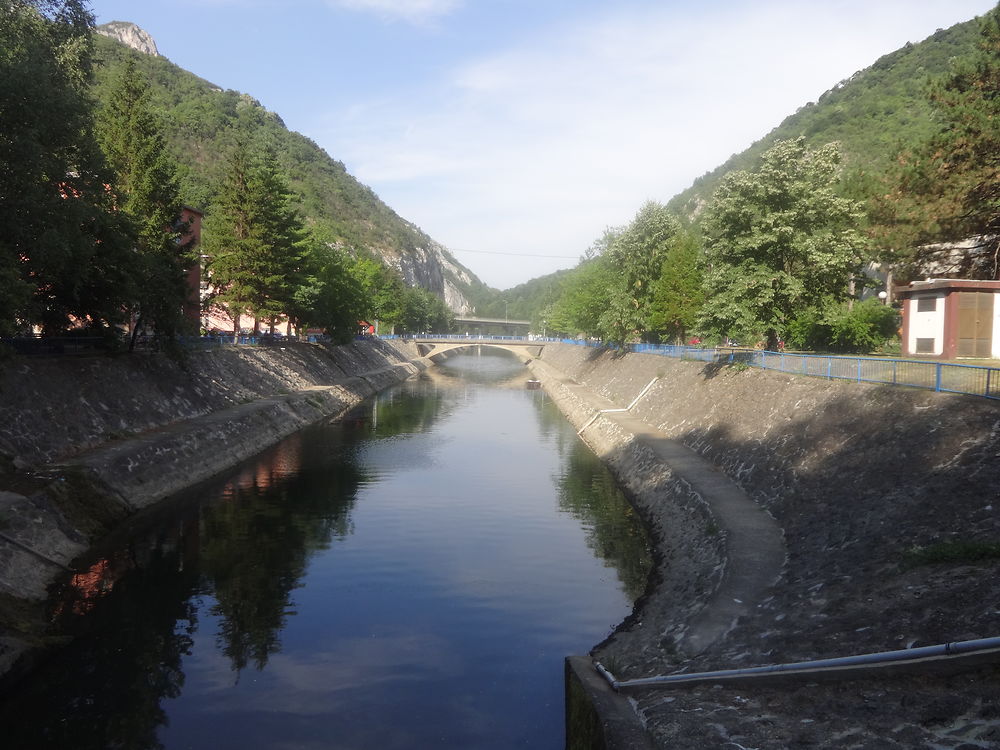 Sur la route des gorges