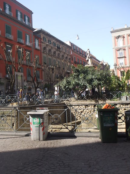 Piazza Bellini, Naples