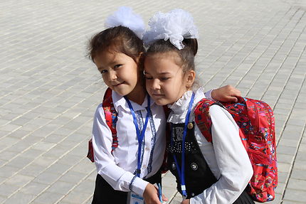 Costume des écolières de Boukhara
