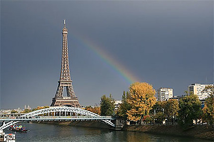 Arc en ciel et Tour Eiffel