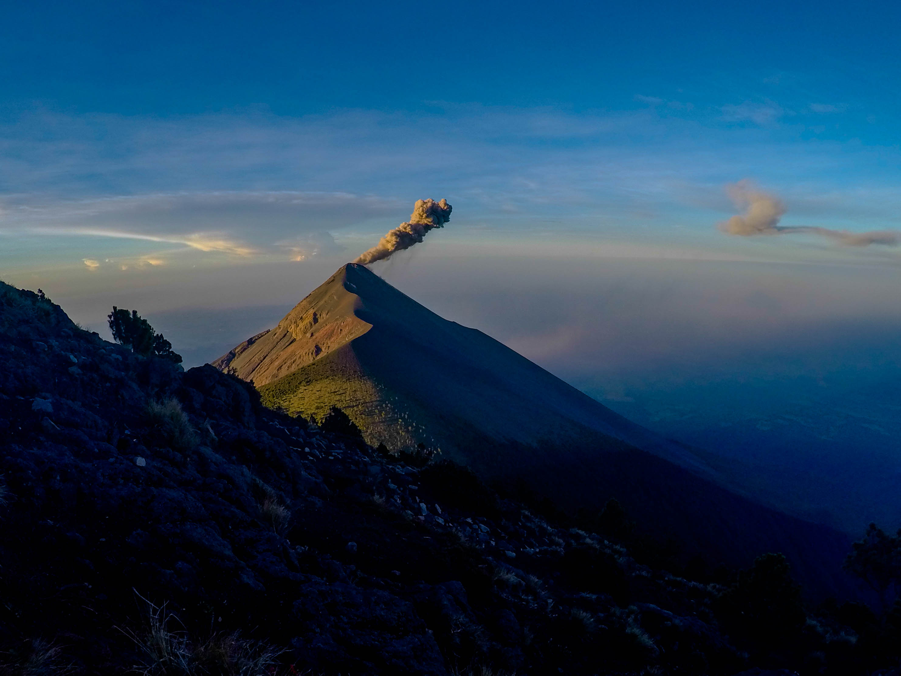 Eruption Imminente Volcans Montagne Volcan De Fuego Région D