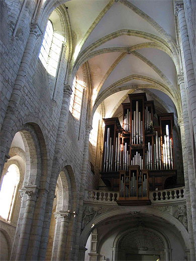 Orgue de l'abbaye de St Benoit Orgue de l'abbaye de St Benoit
