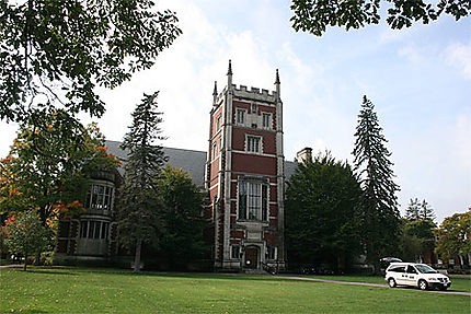 Hubbard Hall (Bowdoin College)