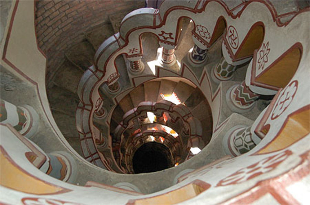 Escalier en colimaçon, vu de haut (au chateau Bory)