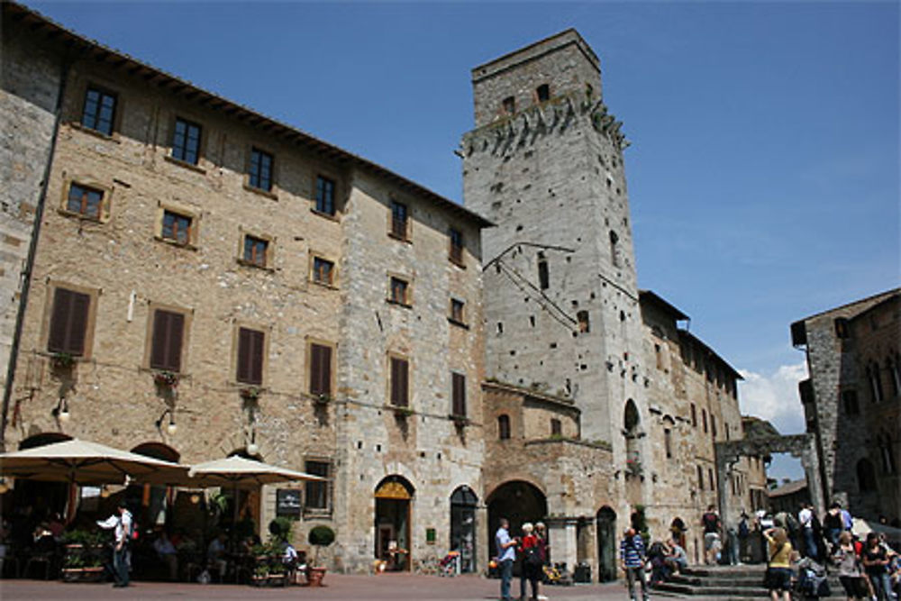 Piazza della Cisterna