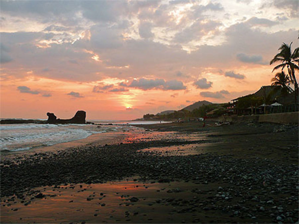 Coucher de soleil sur la plage