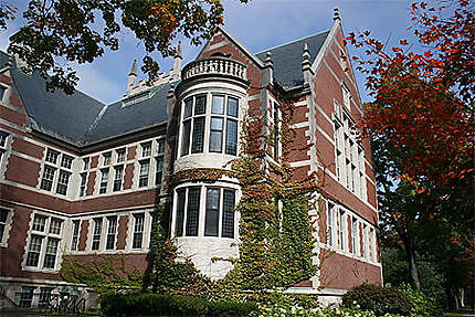 Hubbard Hall dans le huppé Bowdoin College