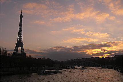 Paris ciel rose