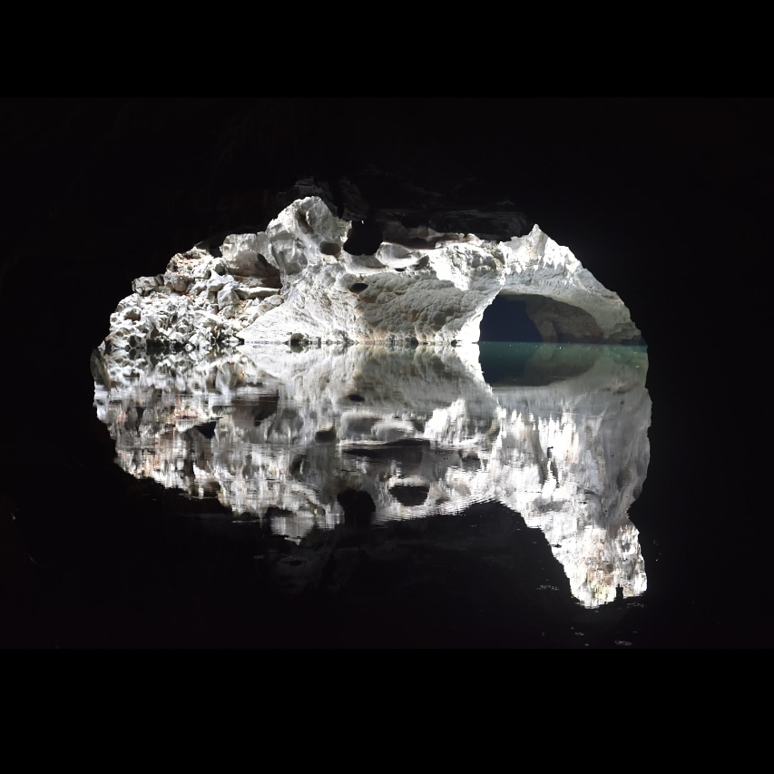Grotte sur la boucle de Thakhek Grotte sur la boucle de Thakhek