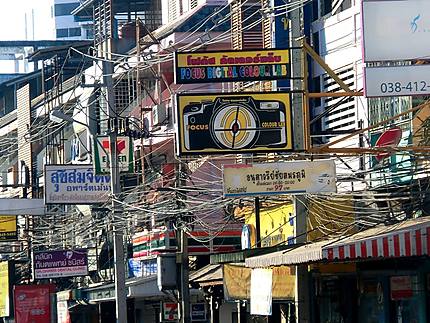 Façades de la rue Pattayatai