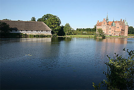 Le lac du domaine du château d'Egeskov