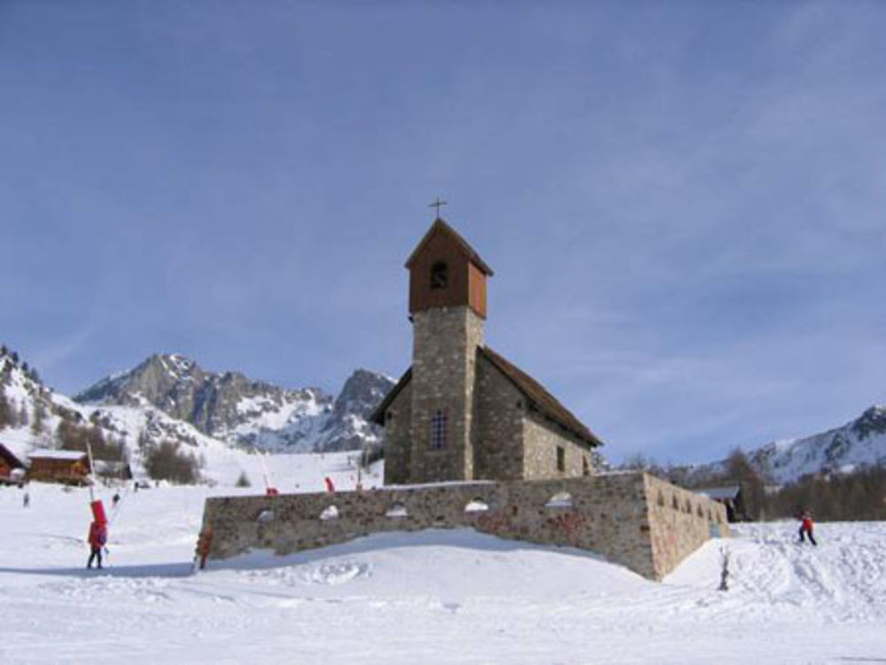 La Chapelle au milieu des pistes !