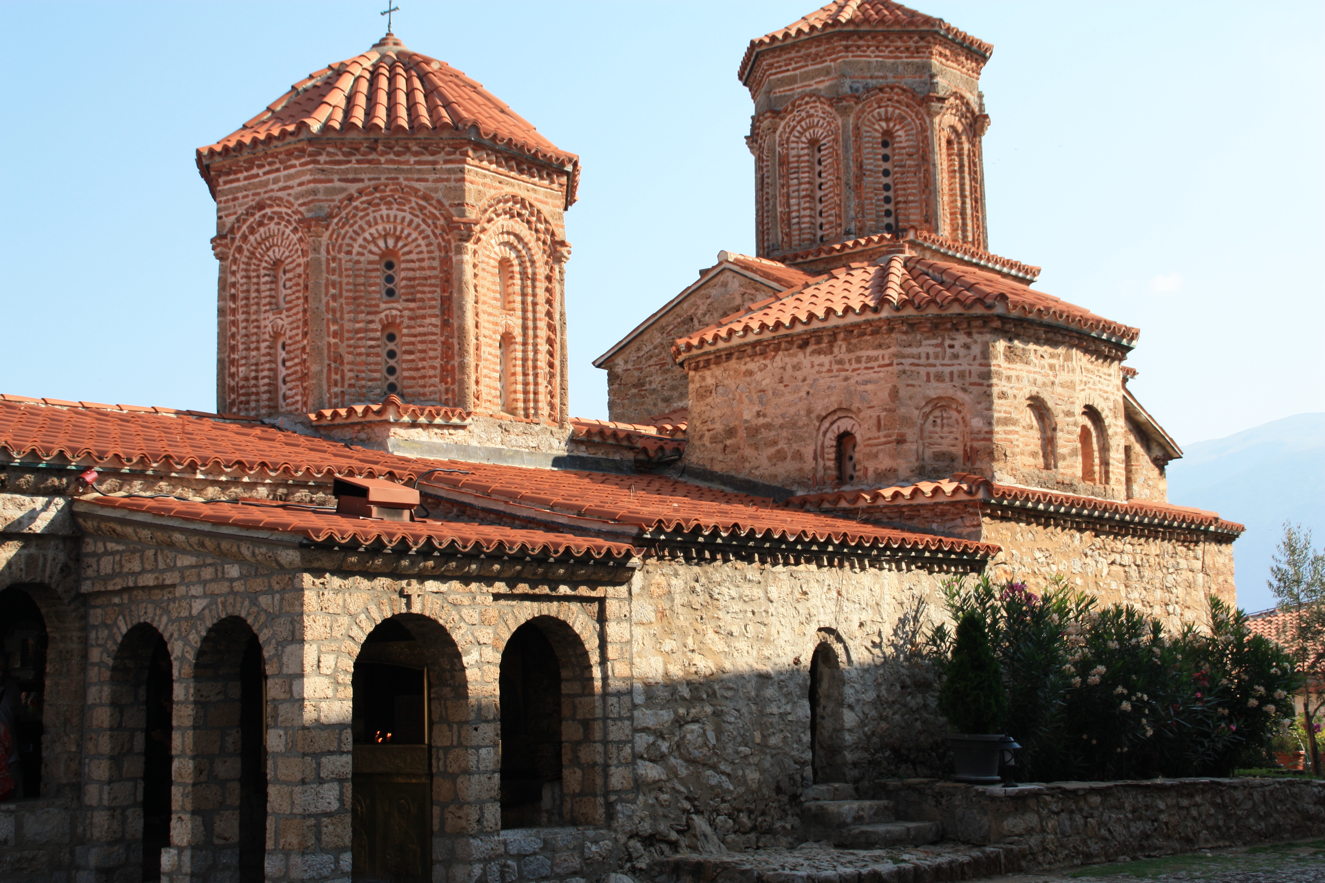 Monastère de Sveti Naum, au bord du lac d'Ohrid Monastère de Sveti Naum, au bord du lac d'Ohrid