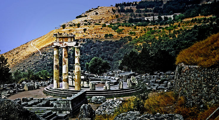 La Tholos De Marmaria Temples Sanctuaire Dathéna Pronaia Tholos