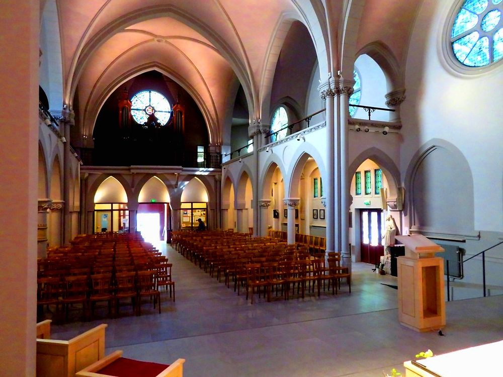 Intérieur de l'Église Sainte Rosalie 