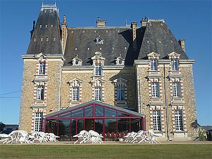 Le château de Montbraye