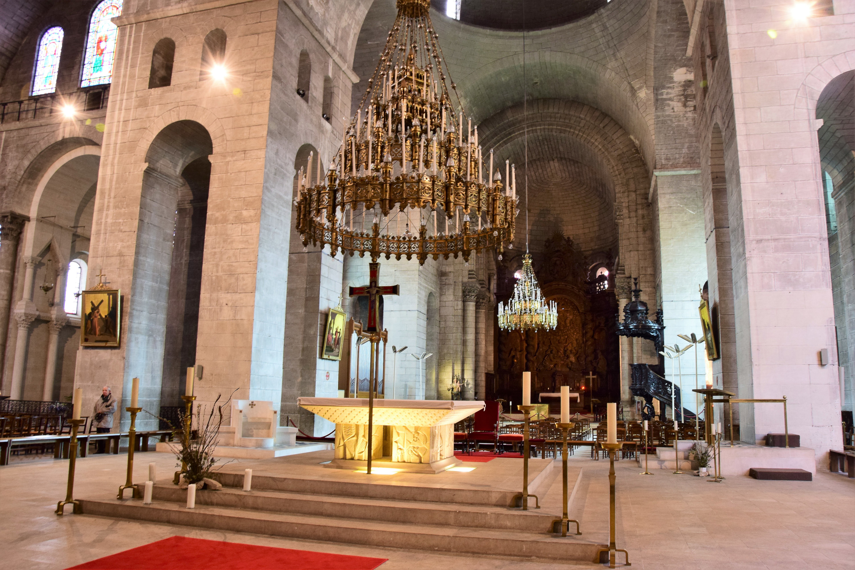 Intérieur de la cathédrale Saint-Front Intérieur de la cathédrale Saint-Front