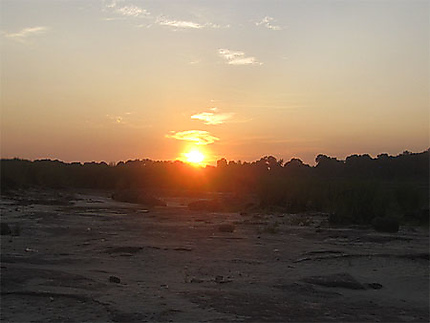 Couché du soleil aux cataractes de Brazzaville