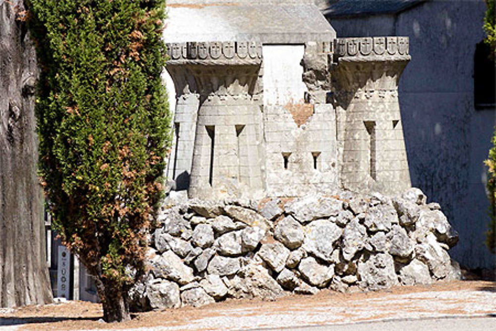 Lisbonne - Cimetière des Plaisirs - Tombe du lieutenant général Pedro Folque (1744-1848)