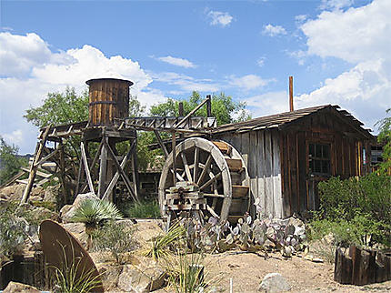 Old Tucson studios- le moulin