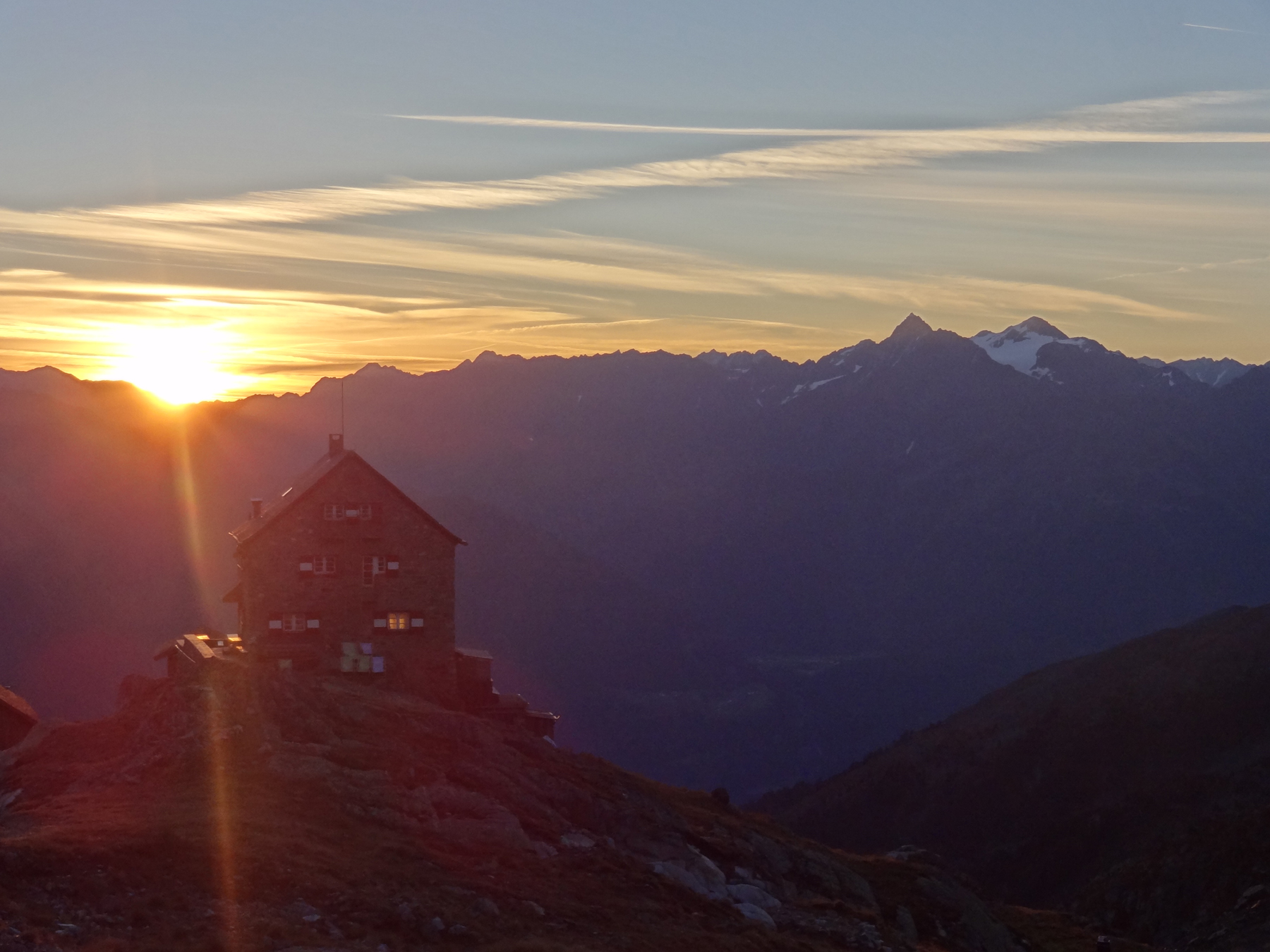 Lever de soleil Erlangerhütte Lever de soleil Erlangerhütte